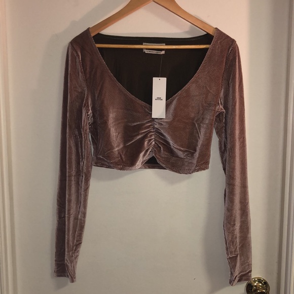 🐈 UO Paradox Ruched Cropped Top (FINAL OFFER!!) - Picture 5 of 8